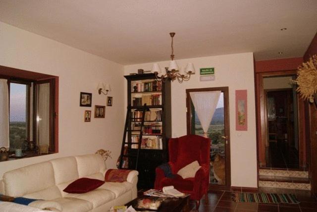Casa Rural El Linaje De Los Cinco Sombreros 갈레고스데산비센테 외부 사진