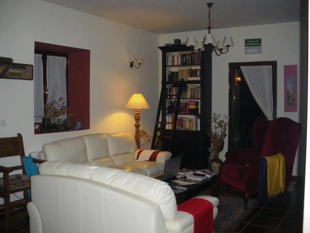Casa Rural El Linaje De Los Cinco Sombreros 갈레고스데산비센테 외부 사진